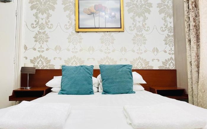 Trivelles Park Hotel