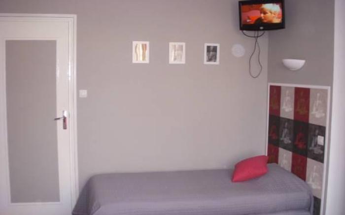 Hotel Les Vieux Acacias