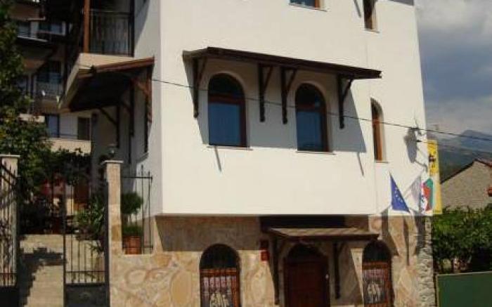 Centaur Family Hotel