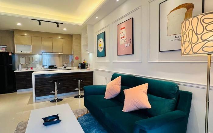 Amazing Sea View 1BR unit at R&F Princess by ANJU