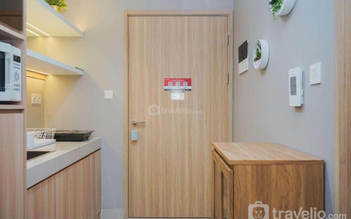 Nice Studio at Bintaro Embarcadero By Travelio