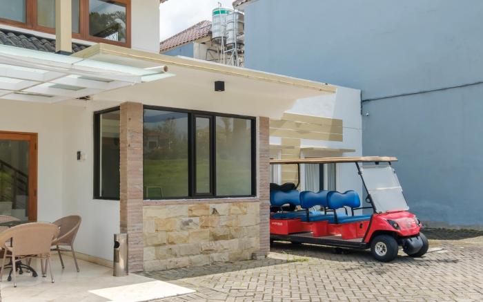 TwoSpaces Living at Panorama Villas Batu