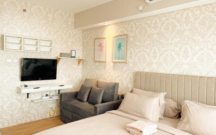 Best Family Studio Breeze Bintaro Apt by OkeStay