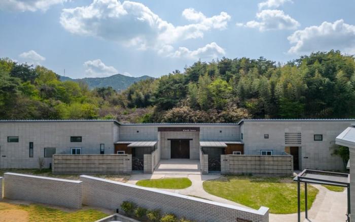 Damyang Block House