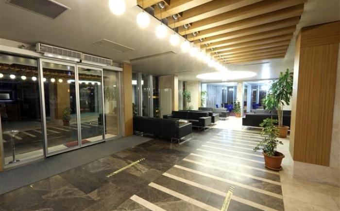 HALLEY OTEL
