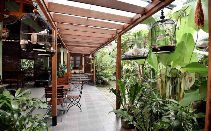 Ndalem Maharani Guest House