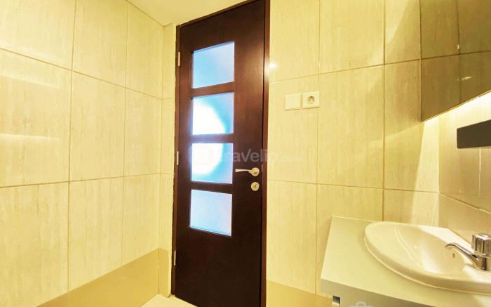 Modern Studio Room Tamansari La Grande By Travelio
