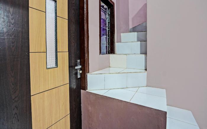 Hotel O Sobat Ijen HomestayNearSungai Prengsengan