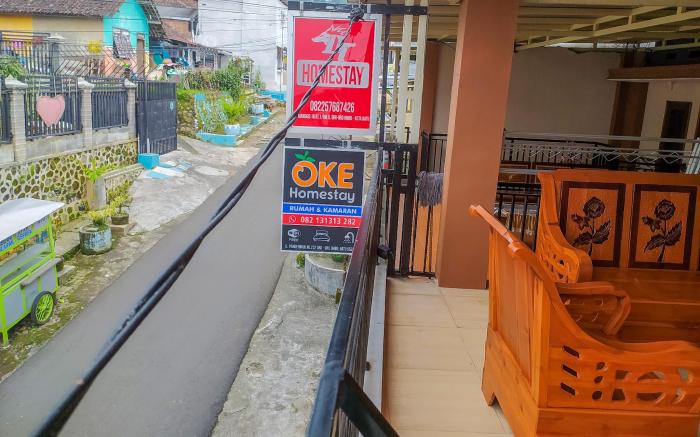 Oke Homestay Villa Kamaran Batu Malang