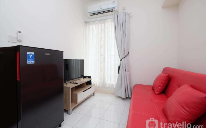 Comfort 2BR at Podomoro Golf View By Travelio