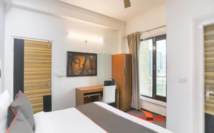Sangvi Palace Hotel