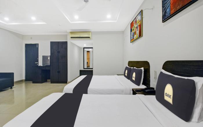 Super Townhouse Oak LB Nagar Ramoji
