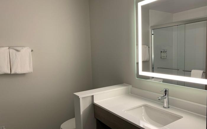 Holiday Inn Express And Suites Courtenay Comox By IHG