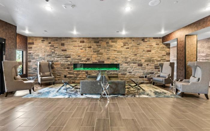 Cobblestone Hotel & Suites - Cullman