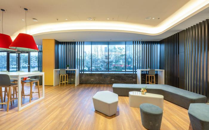 Holiday Inn Express Xinji City Center By IHG