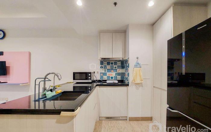 Cozy Stay and Warm 1BR Branz BSD City By Travelio