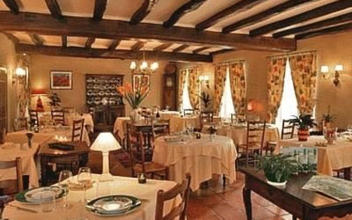 Logis Auberge De La Riviere