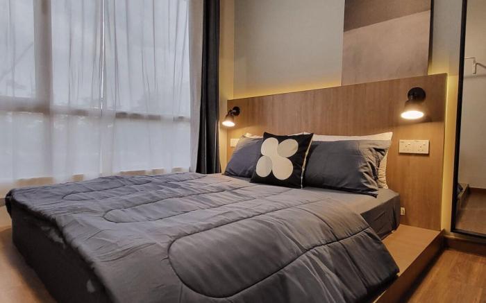 Luxury Private Cinema Experience - [Free Netflix]