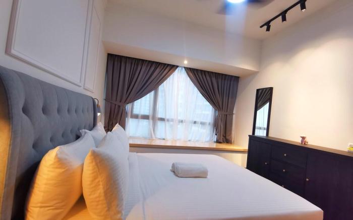 R&F Garden View 3BR unit by ANJU