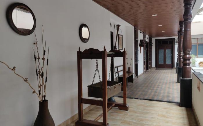 Mudra midtown rooms and suites 