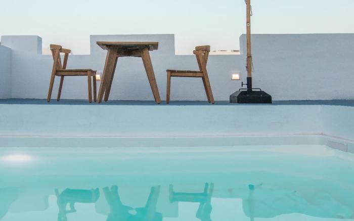 VOCA HOTEL & SUITES