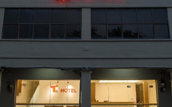 T HOTEL ANGGERIK