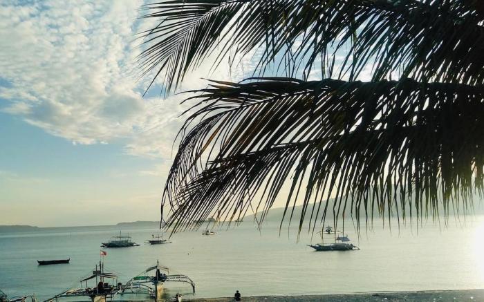 Arizona Beach Resort Subic Bay Philippines 2200