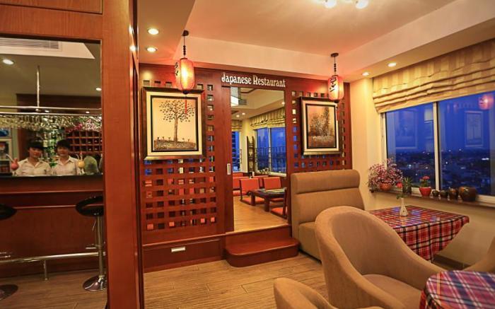 Moon View Hotel - 65 Cửa Bắc - by Bay Luxury