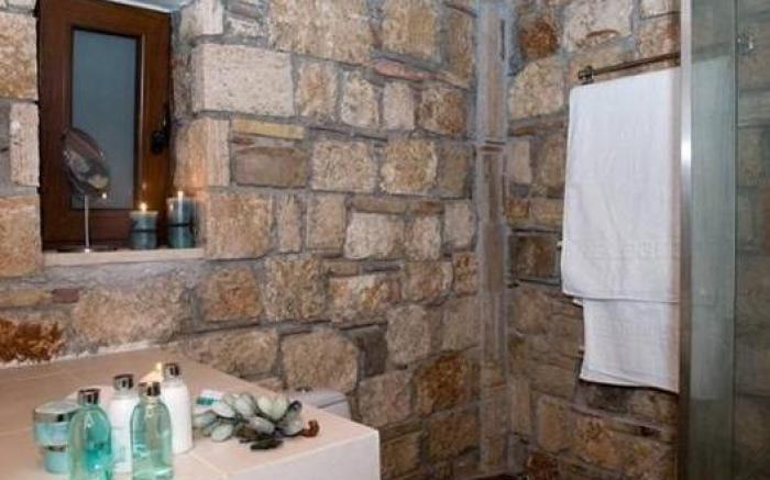 Enalio Suites