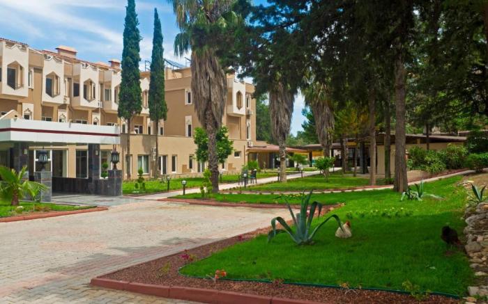 Alexius Beach Hotel