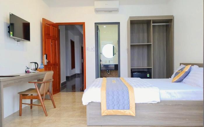SEASIDE HOTEL 