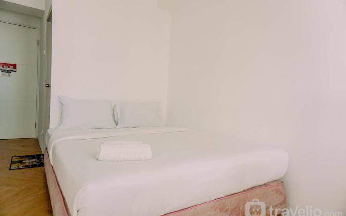 Simply Look Studio Room Urbantown By Travelio