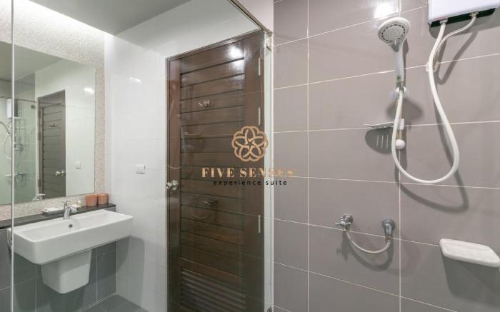 Carpio Hotel Phuket by Five senses