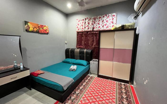 Little Maryam Homestay (Muslim Only)