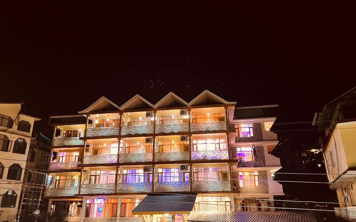 Hill River Resort by West Western(Centrally Heated & Air Cooled