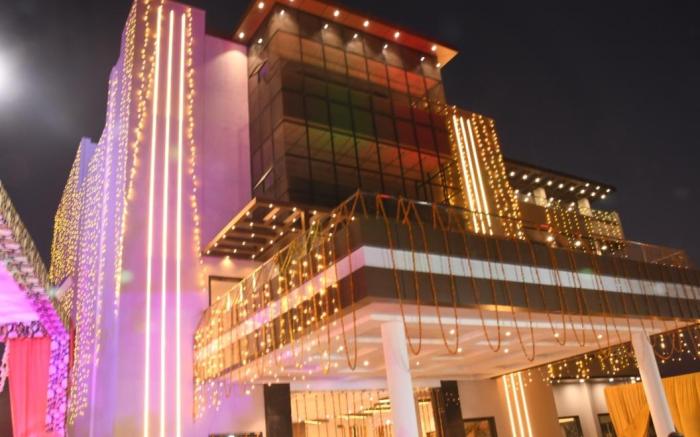 VIJAY VILAS-LUXURY HOTEL