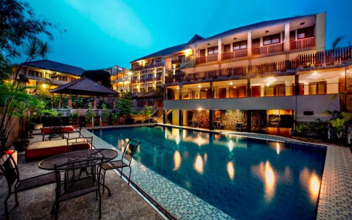 SPENCER GREEN HOTEL