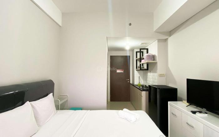 Warm Studio Transpark Juanda Bekasi By Travelio