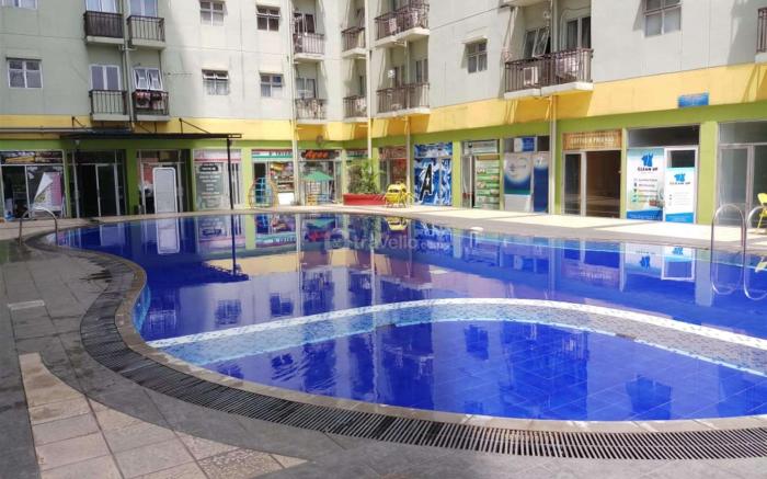 Homey and Cozy Studio at Suites Metro By Travelio