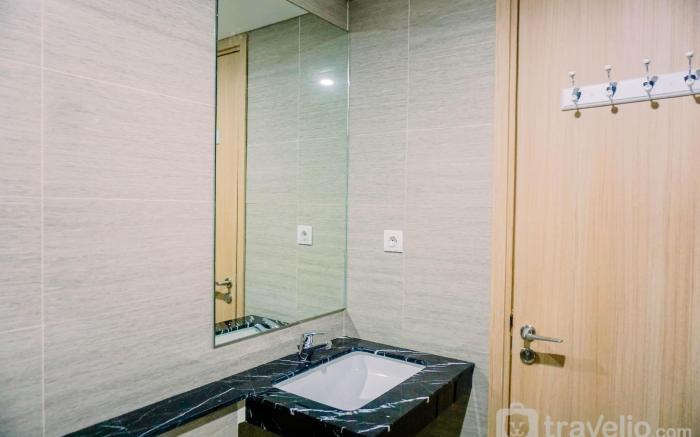 Elegant 2BR at Hillcrest House Apt By Travelio