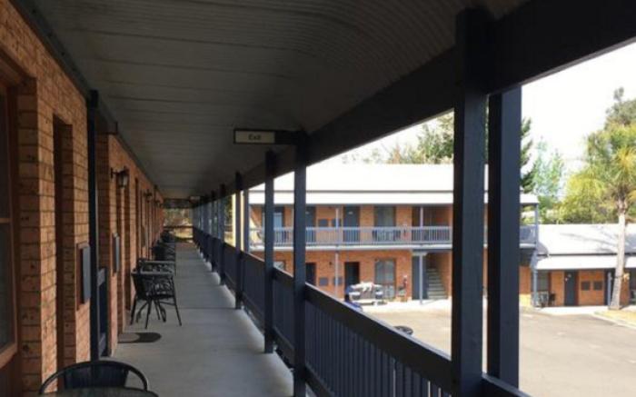 Bega Downs Motor Inn