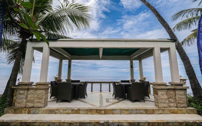 Poinciana Resort