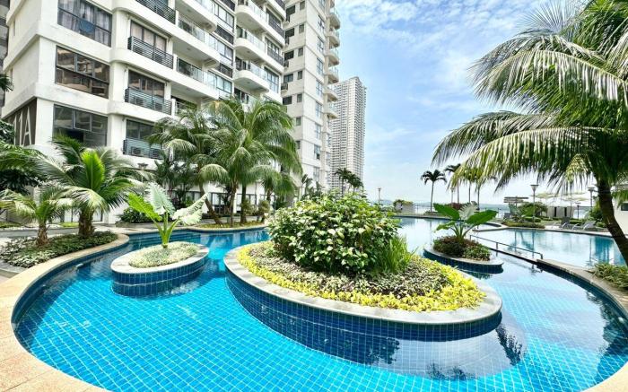 Sea View Country Garden Danga bay by Neo Suites