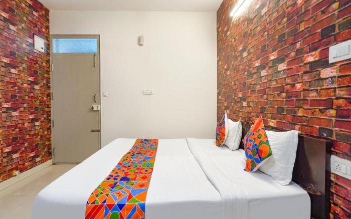 FabExpress Kings Suites HRBR Layout - Nr. Manyata Tech Park