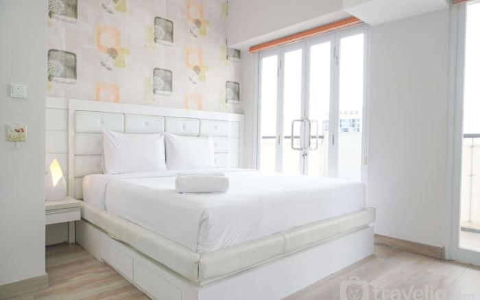 Comfort Living 1BR Ambassade Kuningan By Travelio