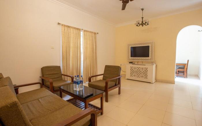 RoomzAway 3005: Pool, WiFi kitchen & fun vacation