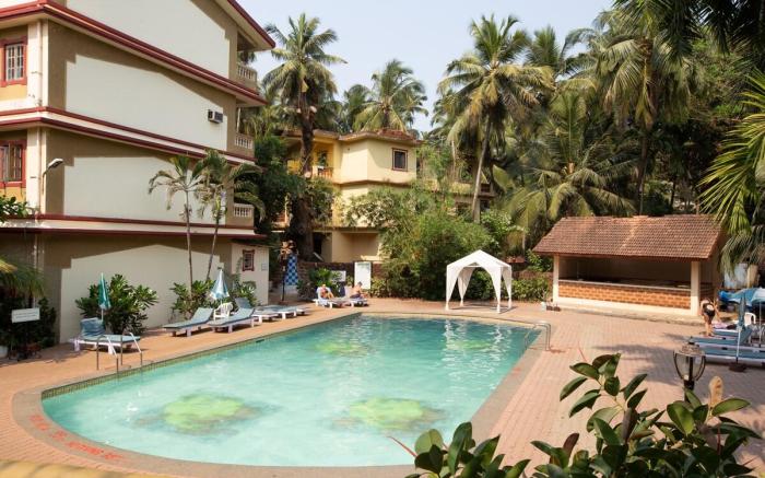 RoomzAway 3005: Pool, WiFi kitchen & fun vacation