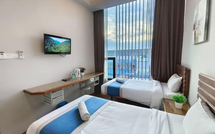 Riverbank Hotel by MRVJ BUSINESS