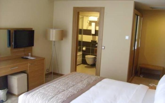 Hotel Almina Park