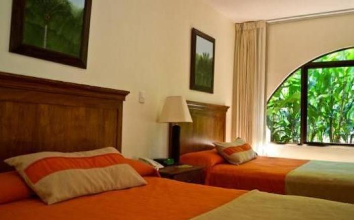 Hotel Punta Leona